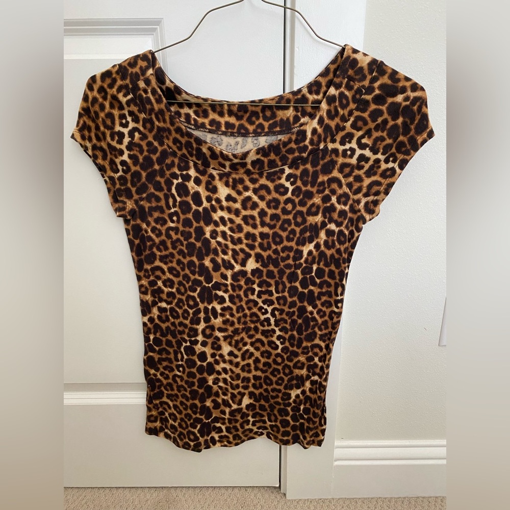 Leopard print top